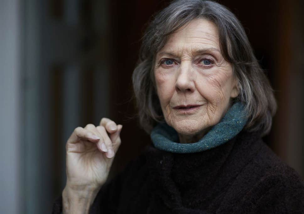 How tall is Eileen Atkins?